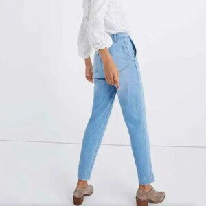 Madewell Tapered Jeans in Paulsen Wash / 28